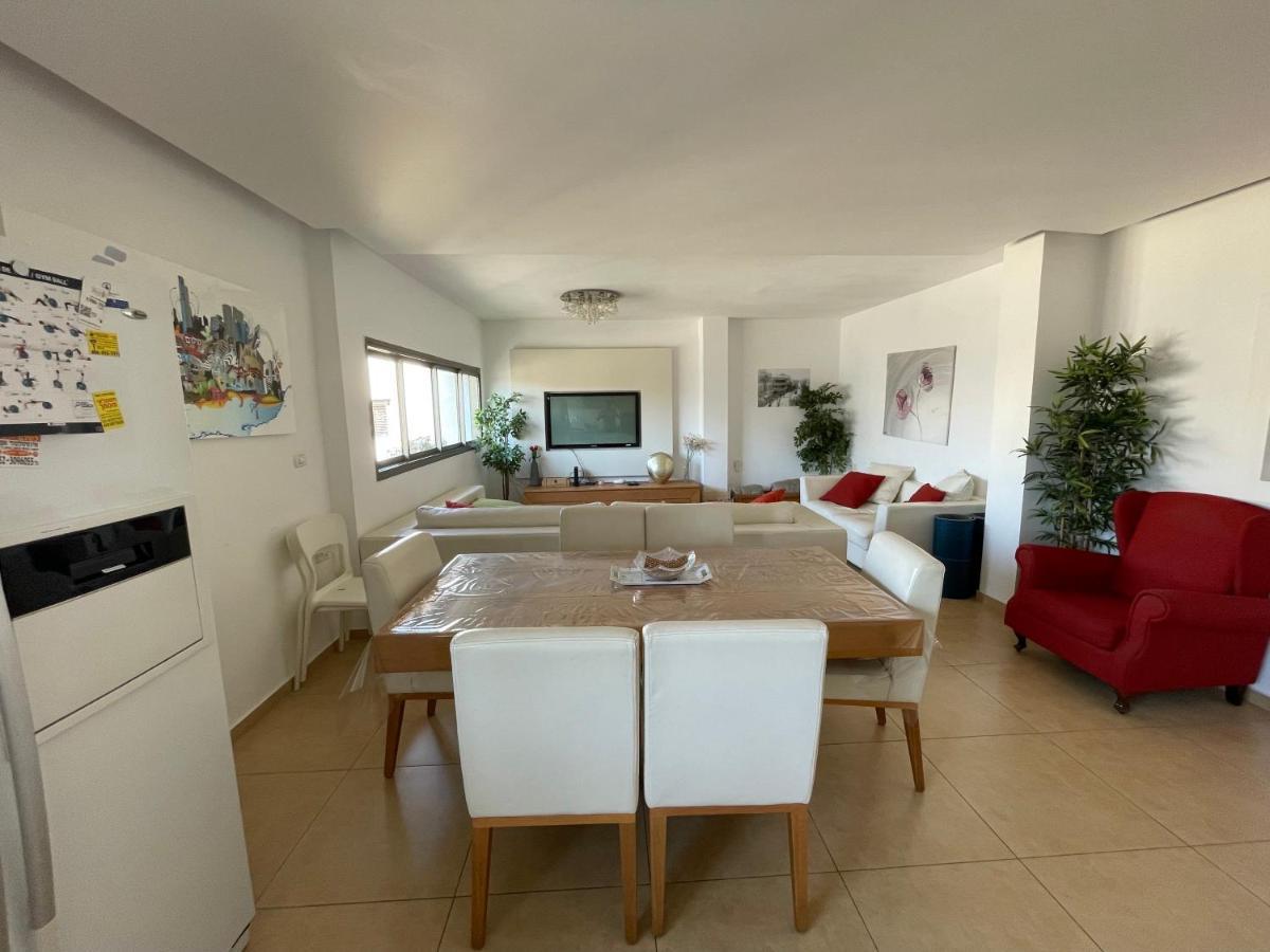 Beautiful 2-bedroom In The Heart Of * Tel Aviv